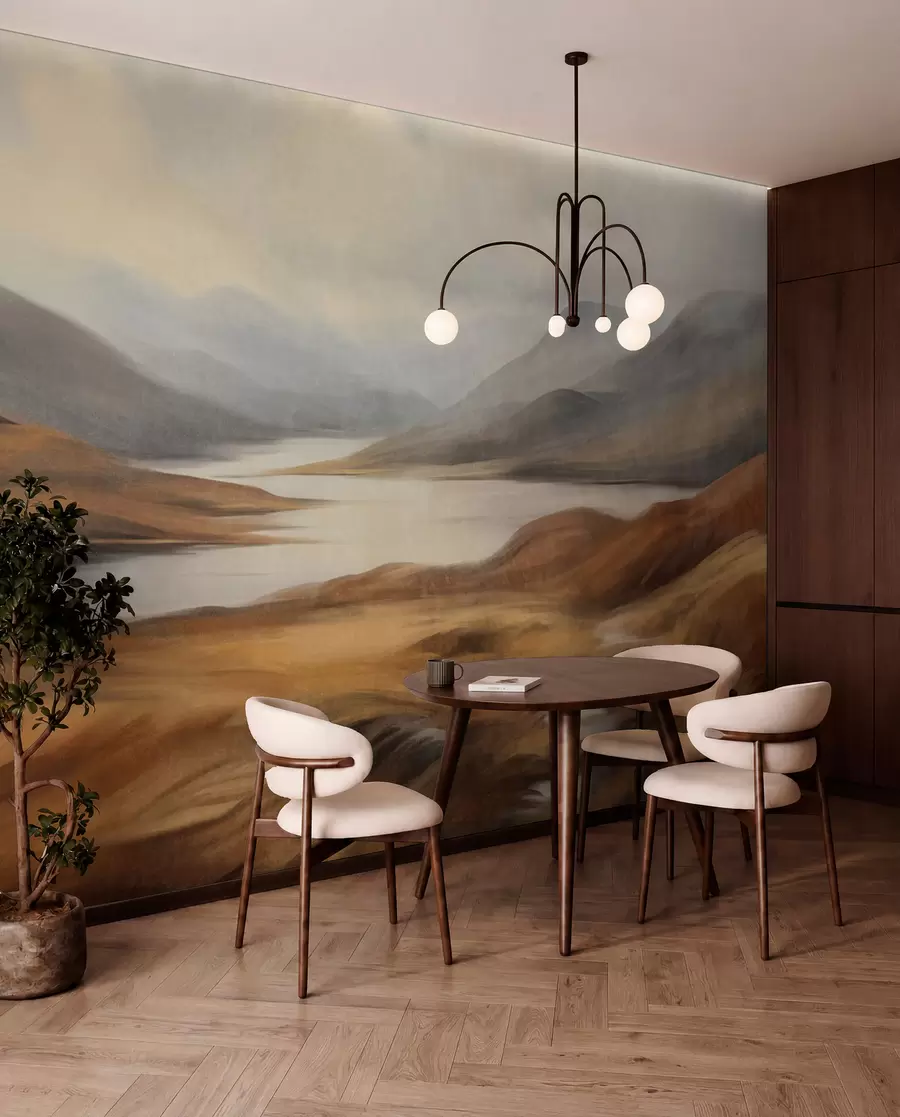 murales de pared Paisaje con relieve, un lago rodeado de colinas y montañas bajo un cielo nublado con hierba seca w09756